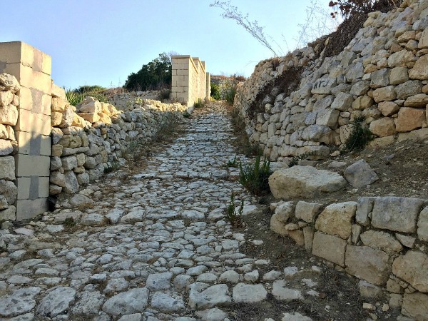 laferla cross malta